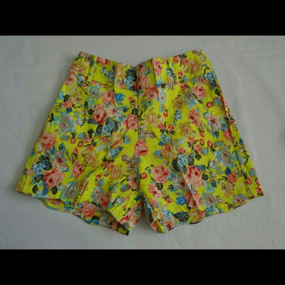 Cute floral shorts