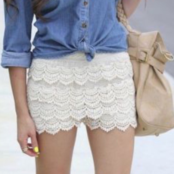 Lace Tiered Shorts