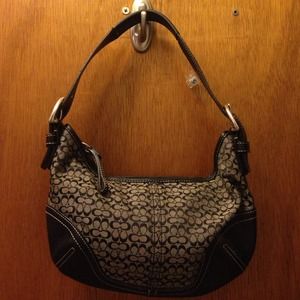 SOLD 🎀🎀🎀🎀