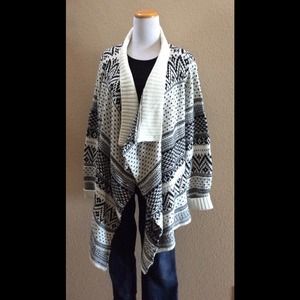 BEAUTIFUL SWEATER 🎄SOLD🎄