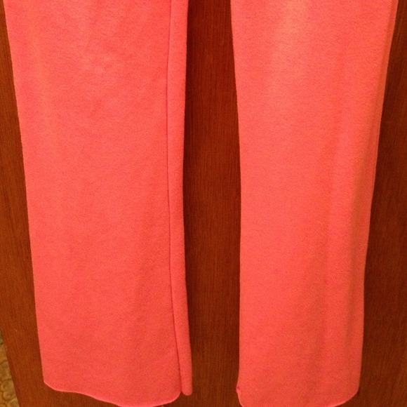 Sold 🎄🎅⛄️ - Picture 2 of 3