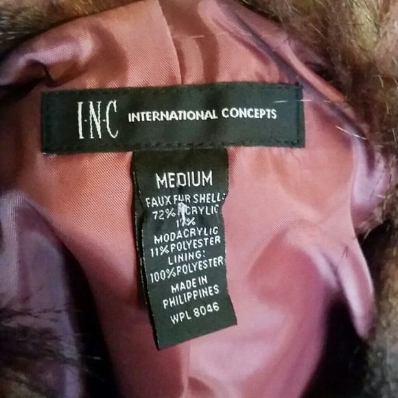 NWT Faux Fur Coat - Picture 3 of 3