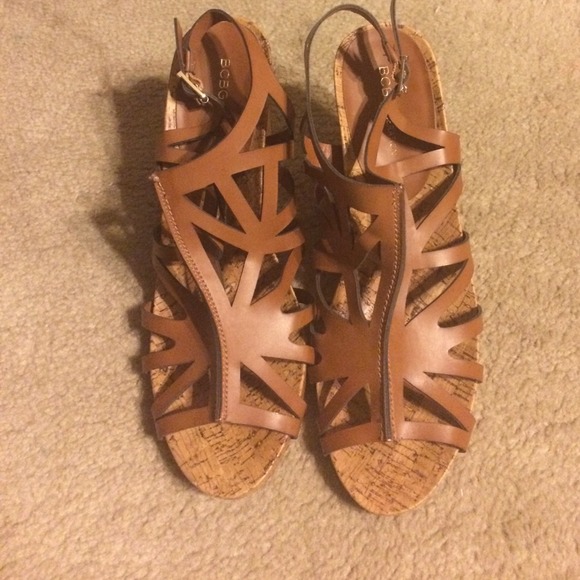 BCBG Generation brown wedges