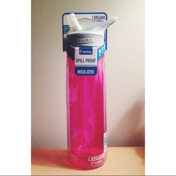 CamelBak Eddy in Magenta .6L