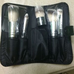 BELLA TERRA TRAVEL PACK BRUSHES