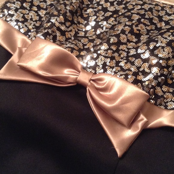 SOLD IN BUNDLE!! McClintock Formal Dress - Picture 2 of 3