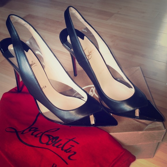 🚫sold🚫Christian louboutin Air chance 100