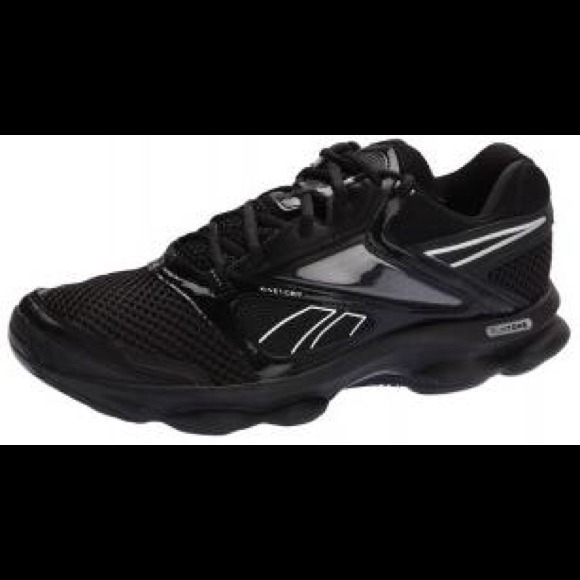 Reebok Runtone black shoes