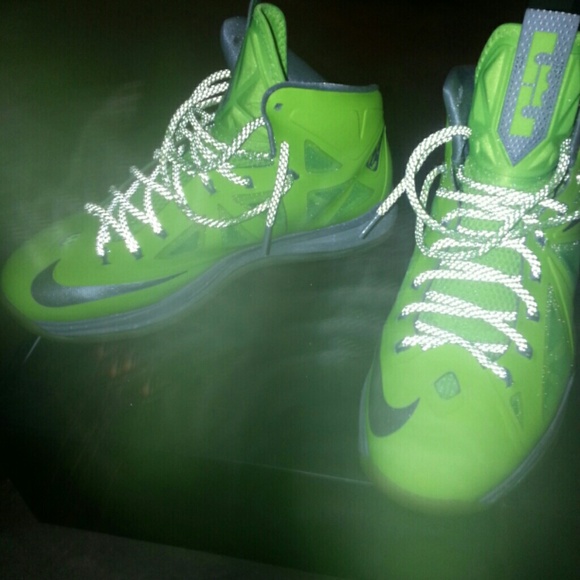 Lebron x - Picture 2 of 4