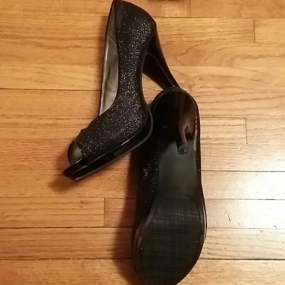 Black glitter open toe pumps