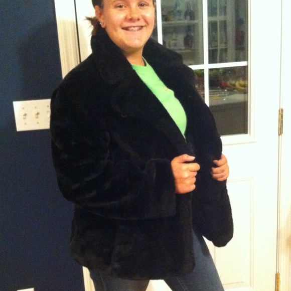 Liz Claiborne Jackets & Blazers - Black faux fur coat mint condition
