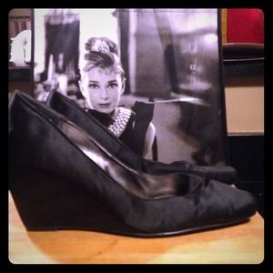 Liz Claiborne satin wedge shoes. Size 8.