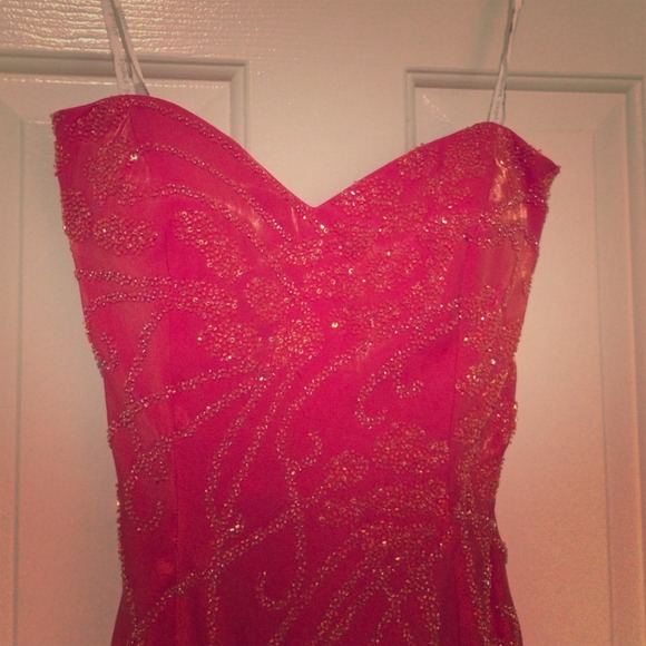 PROM DRESS DESIGNER GOWN