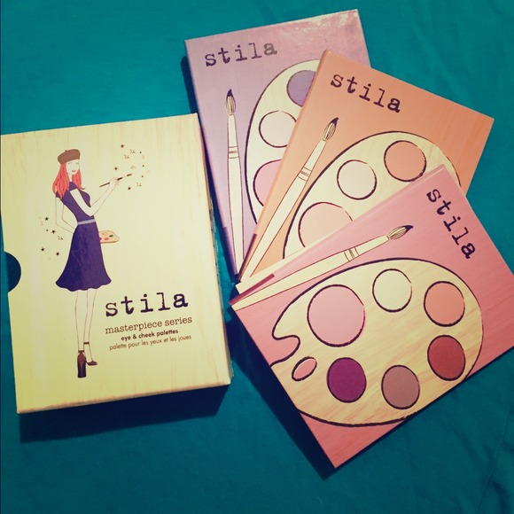 Stila Accessories - 💥💥Make up by stilla😍