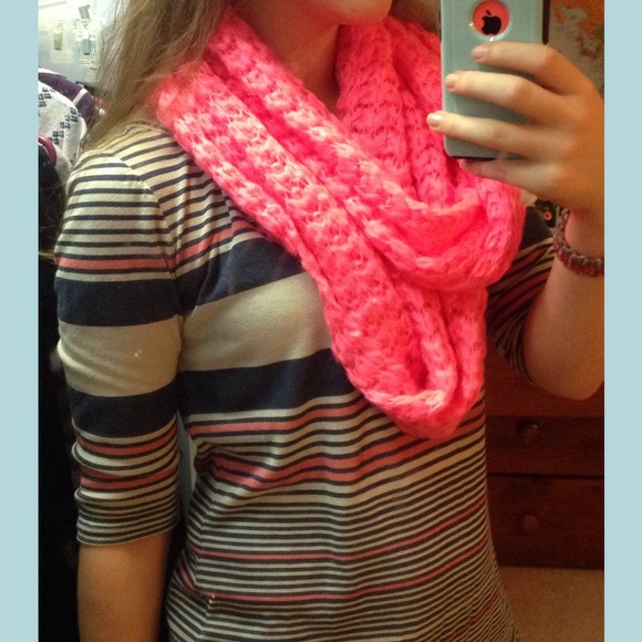 Aeropostale Accessories - Fabulous Hot Pink Infinity Scarf!