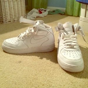 White Air Force sneakers high tops