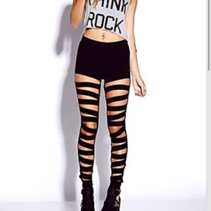 Front slit leggings