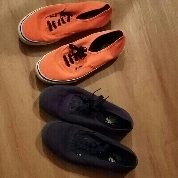 SOLD...Vans...Bundle 2 pairs - Picture 2 of 4
