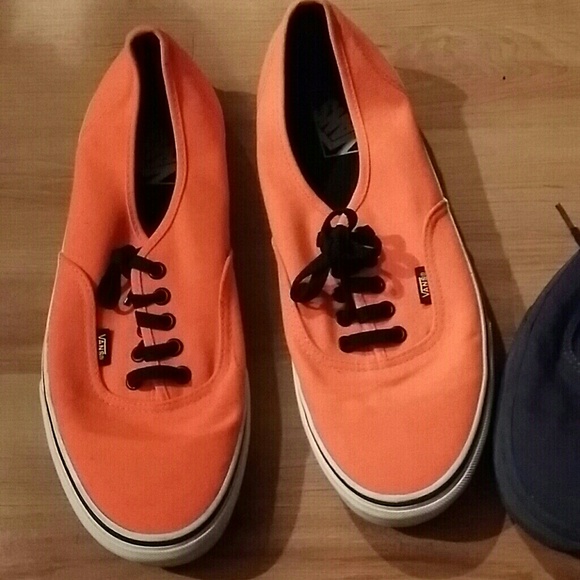 SOLD...Vans...Bundle 2 pairs - Picture 3 of 4
