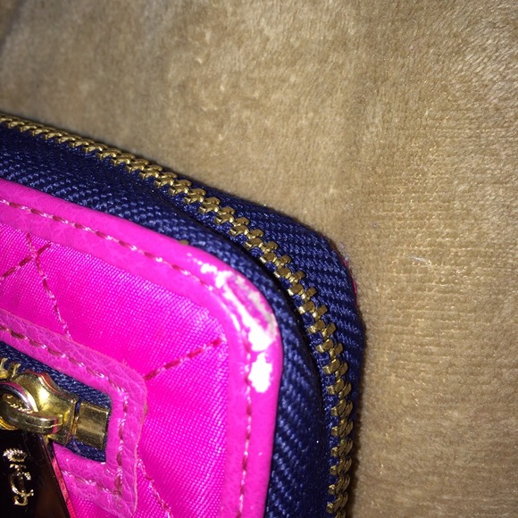 🎉HP🎉 Pink Juicy Couture Wallet - Picture 2 of 4