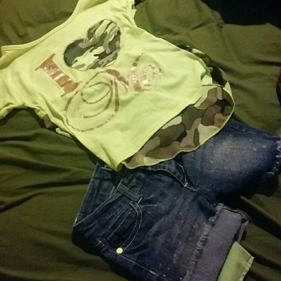 Very cute girls size: 7 shorts and shirt outfit