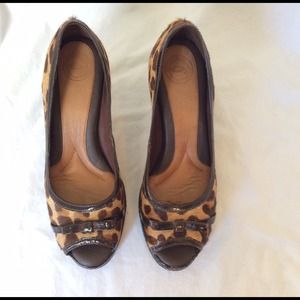 Nurture animal print peep toes