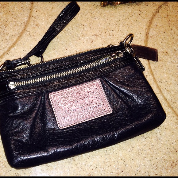 Coach Clutches & Wallets - Coach Poppy Black Wrislet! MAKE A OFFER!