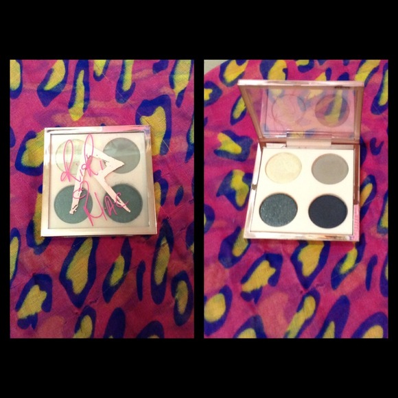 MAC RiRi Smoked Cocoa Eye Shadow x4