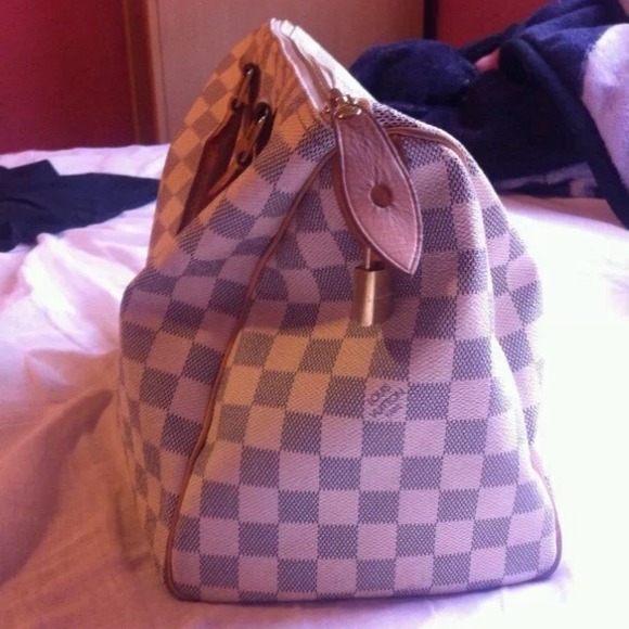 Louis Vuitton Damier $575 plus ship. All included - Picture 2 of 4