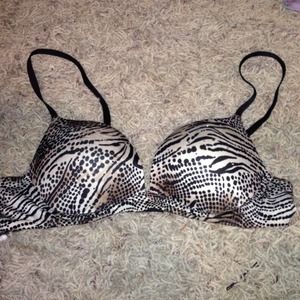 VS biofit wild print bra