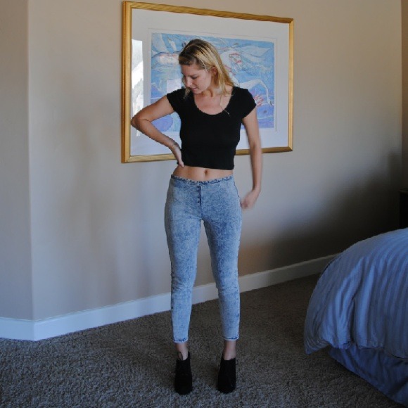 Acid wash skinny jeans