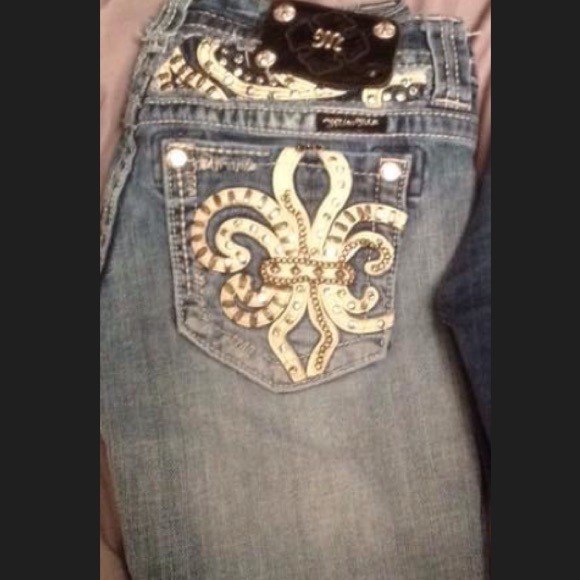 Miss Mes! - Picture 1 of 1