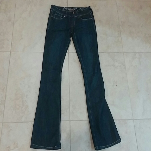 Sold in Bundle - Picture 2 of 3