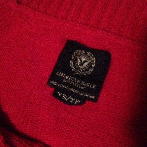 SOLD IN BUNDLE❗️2 American Eagle Sweaters bundle - Picture 2 of 3