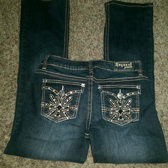 Request Jeans lowrise with pocket embellishment
