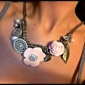 Chunky necklace 💕🎉