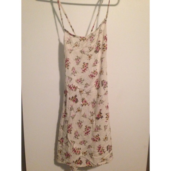 Brandy Melville floral rin dress