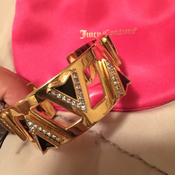 Sold juicy couture necklace bracelet set gold tone - Picture 3 of 3