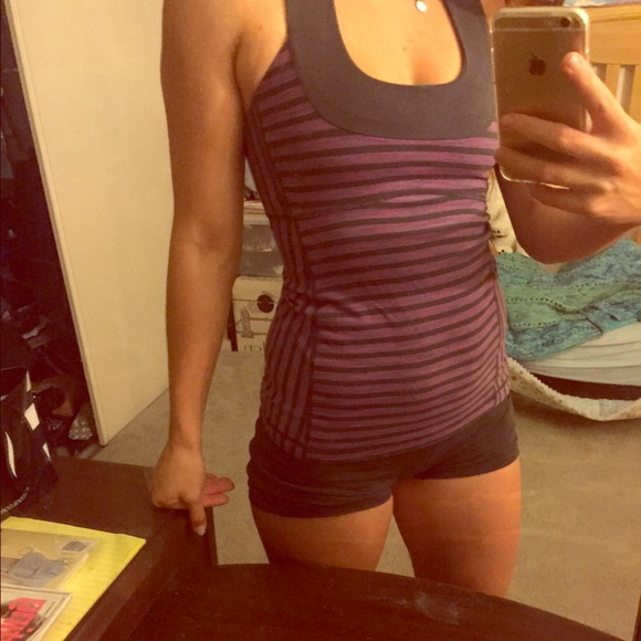 Lululemon tank size 6