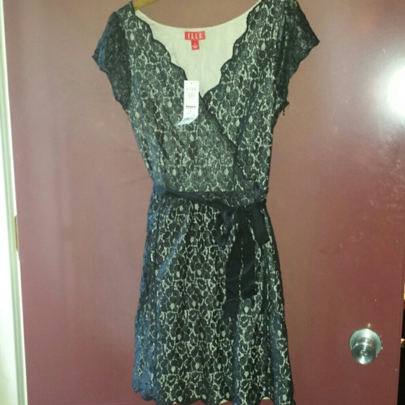 Black lace dress, underlay is beige