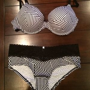 VS Pink Bra and Panty Set 34D/M
