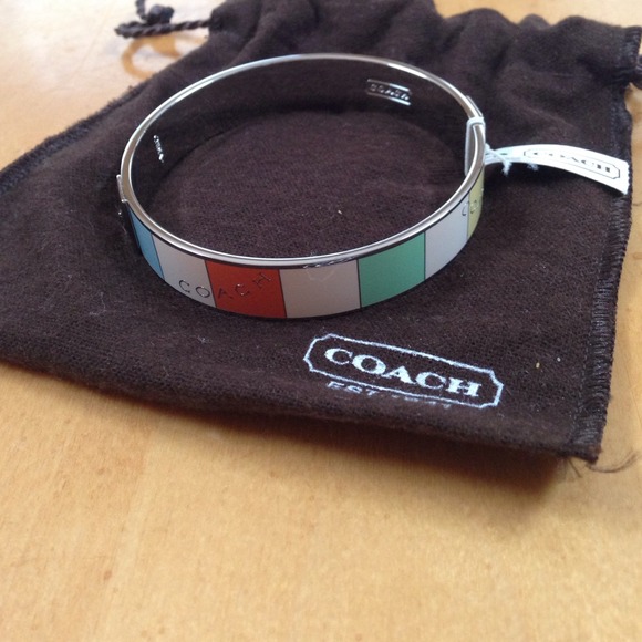 Coach bangle bracelet - Picture 2 of 4