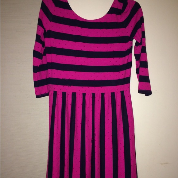 Lilly Pulitzer 3 quarter length sleeve dress.