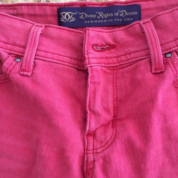 Red denim shorts - Picture 3 of 4