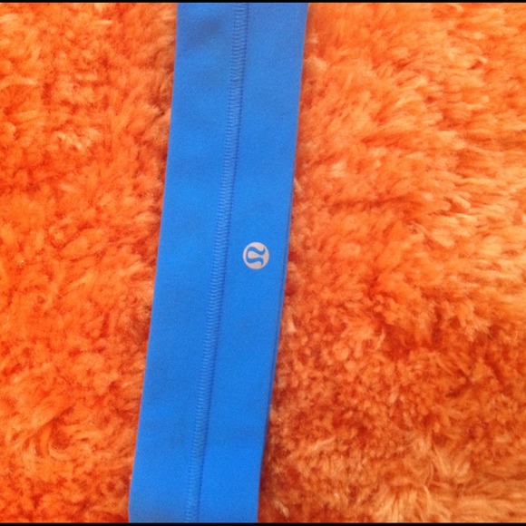 Lulu lemon headband!🌀💙💎
