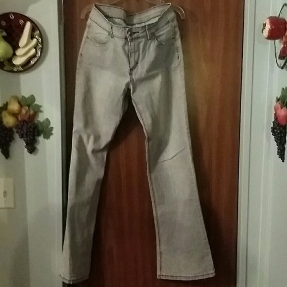 RVT Jean's - Picture 2 of 4