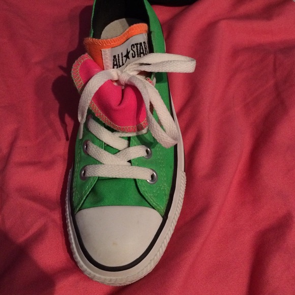 Converse - Picture 2 of 4