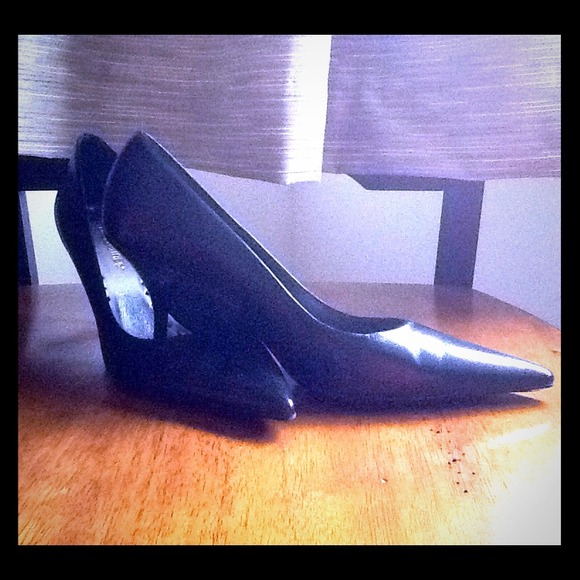 Black shoe
