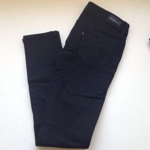Black Levi's Slight Curve Skinnies