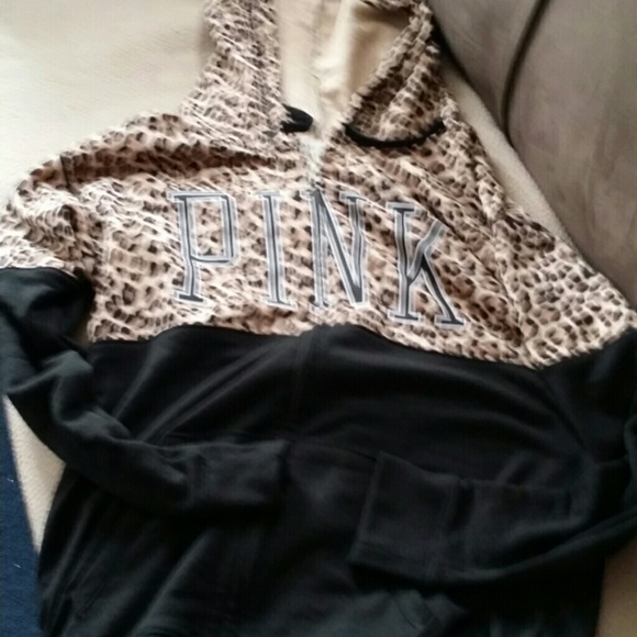 Vs leopard sweater